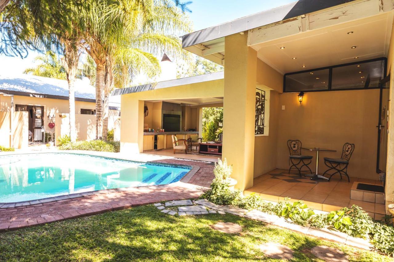 Bed and Breakfast Be My Guest Upington Exterior foto