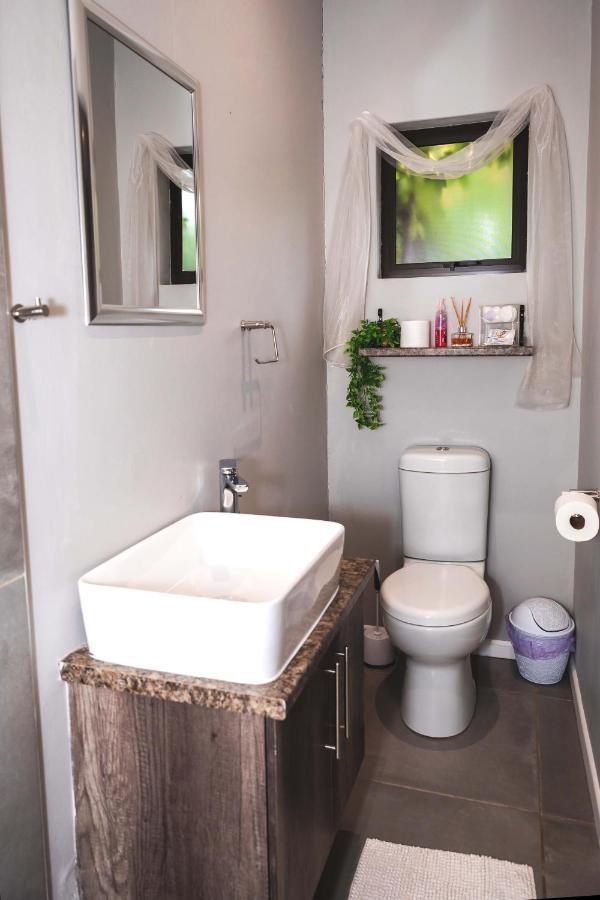 Bed and Breakfast Be My Guest Upington Exterior foto