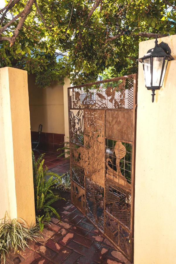 Bed and Breakfast Be My Guest Upington Exterior foto
