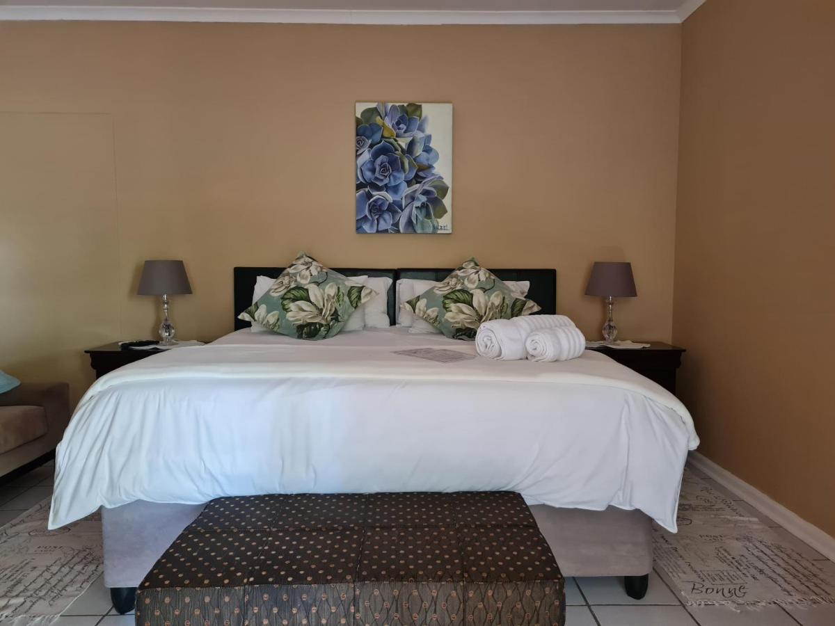 Bed and Breakfast Be My Guest Upington Exterior foto